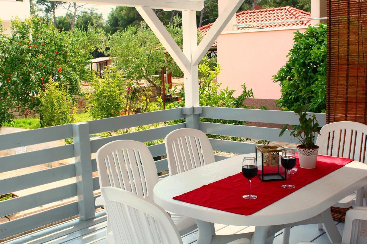 Bungalow Vice With Pool Pakoštane Buitenkant foto
